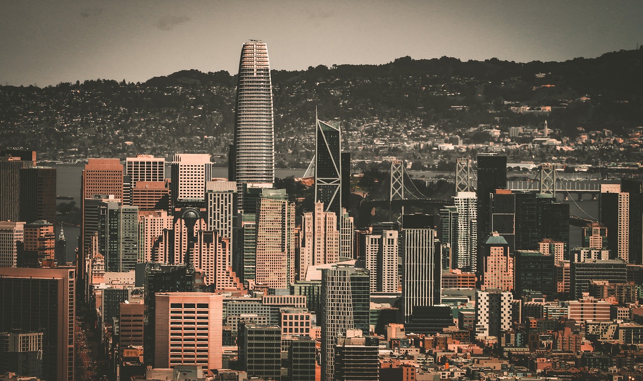 足球不仅是 足球不仅是